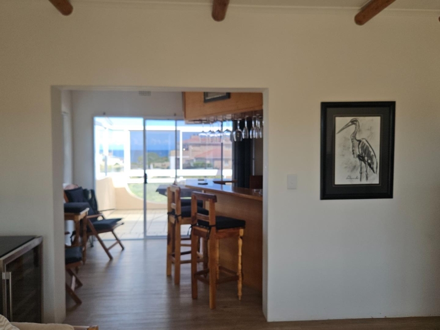 4 Bedroom Property for Sale in Pearly Beach Western Cape